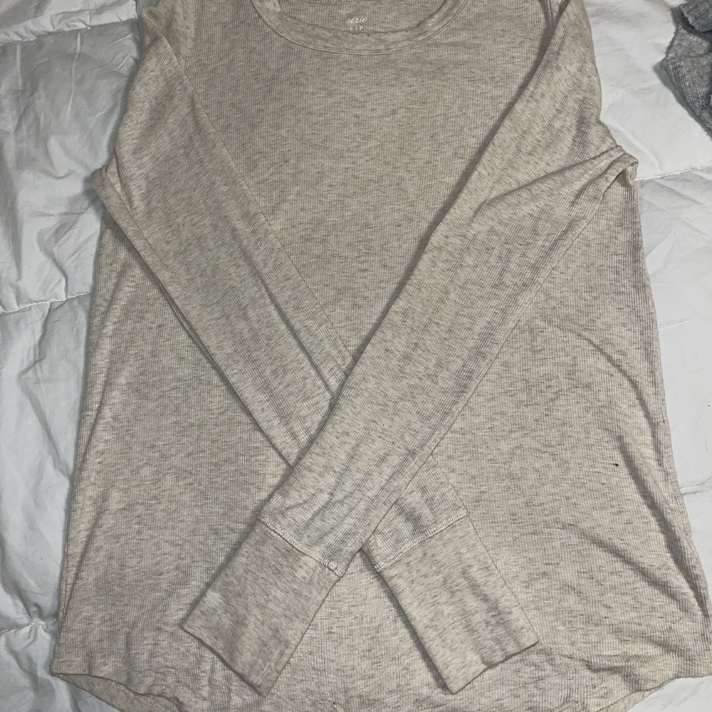 Aerie top
